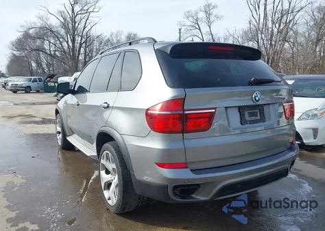 2013 BMW X5 xDrive35I/xDrive35I Premium/xDrive35I Sport Activity из США, поврежденный, VIN 5UXZV4C51D0G50728